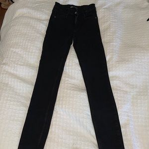 Black skinny jeans